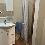 Boomerang Hostel *