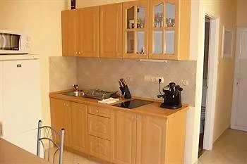 بيت شباب Boomerang