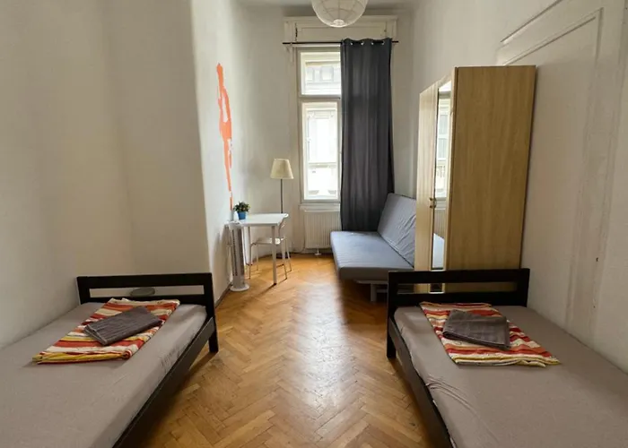 Boomerang * Budapest