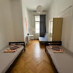 Boomerang * Budapest