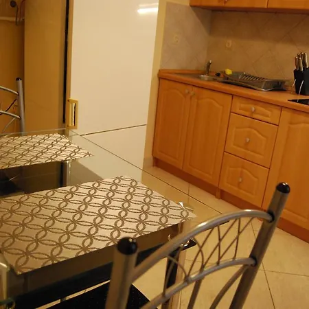 אכסניה Boomerang *