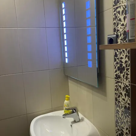 Boomerang אכסניה