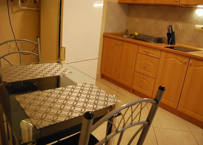 호스텔 부메랑 *